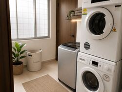 UE Square (D9), Apartment #557313491